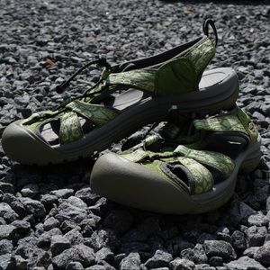 KEEN women’s sandal